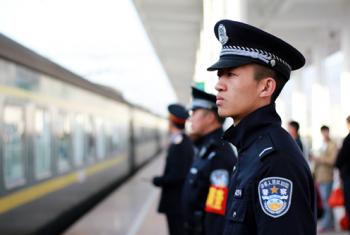 开远铁警圆满完成春运安保任务