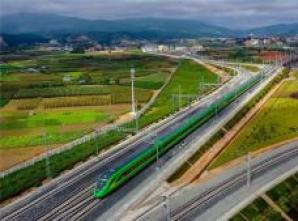 发现最美铁路|争做高铁掌舵人，跑出中国高铁“加速度”